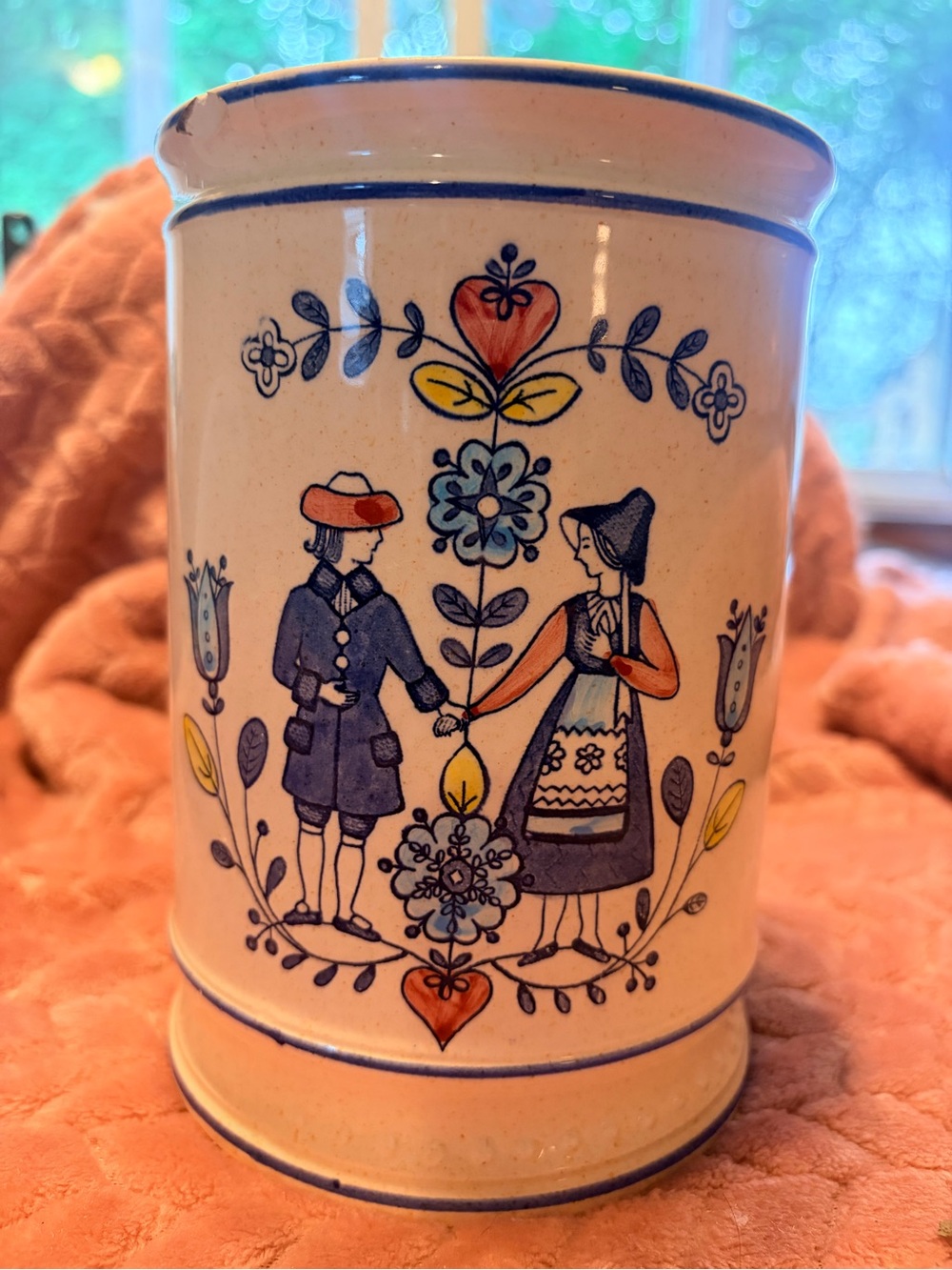 Johnson brothers ceramic container